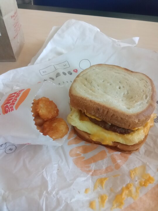 What is your favorite fast food restaurant? 🤔 🍔 Or regular restaurant