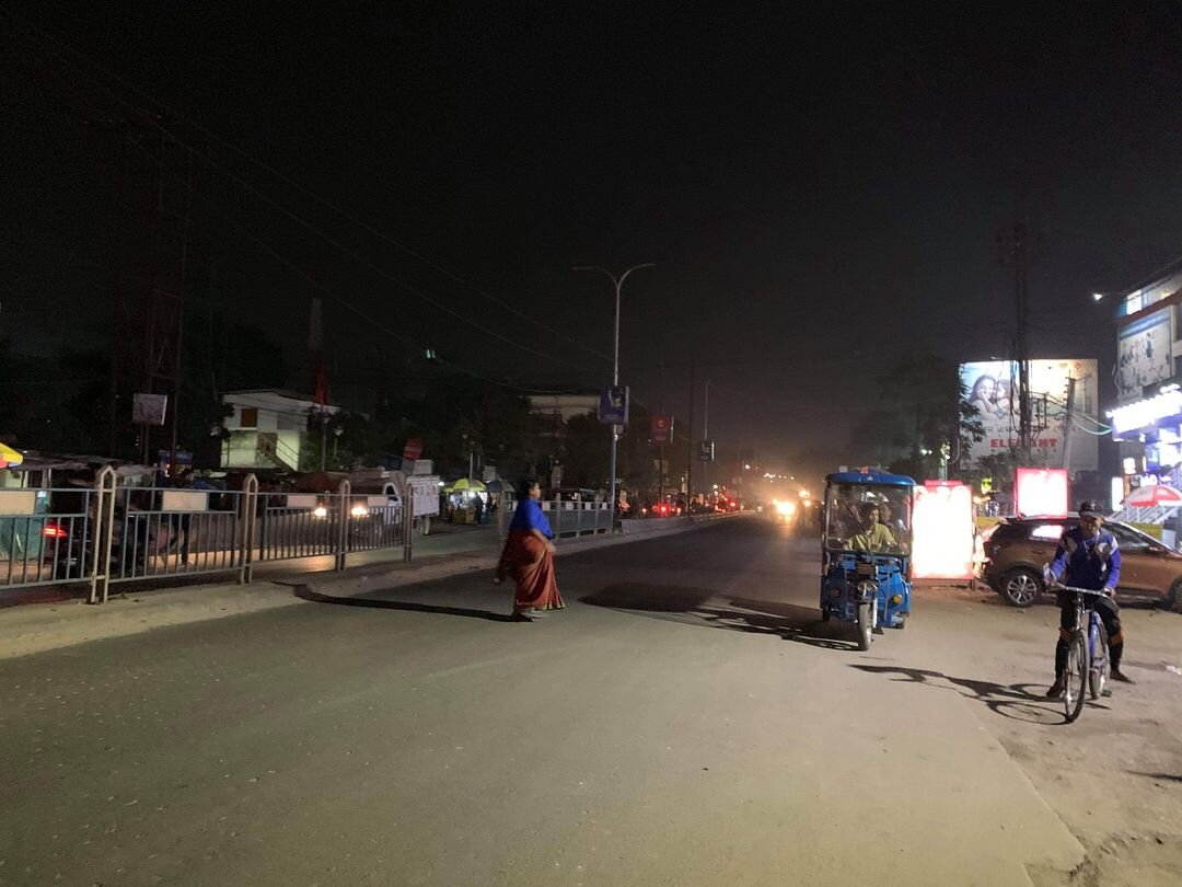 This is the Burdwan road in my hometown Siliguri. How does it look? We sometimes used to catch