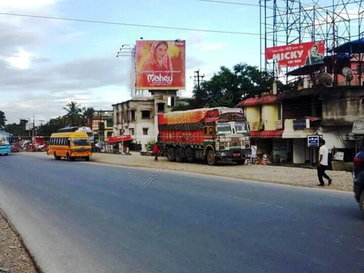This is the Burdwan road in my hometown Siliguri. How does it look? We sometimes used to catch